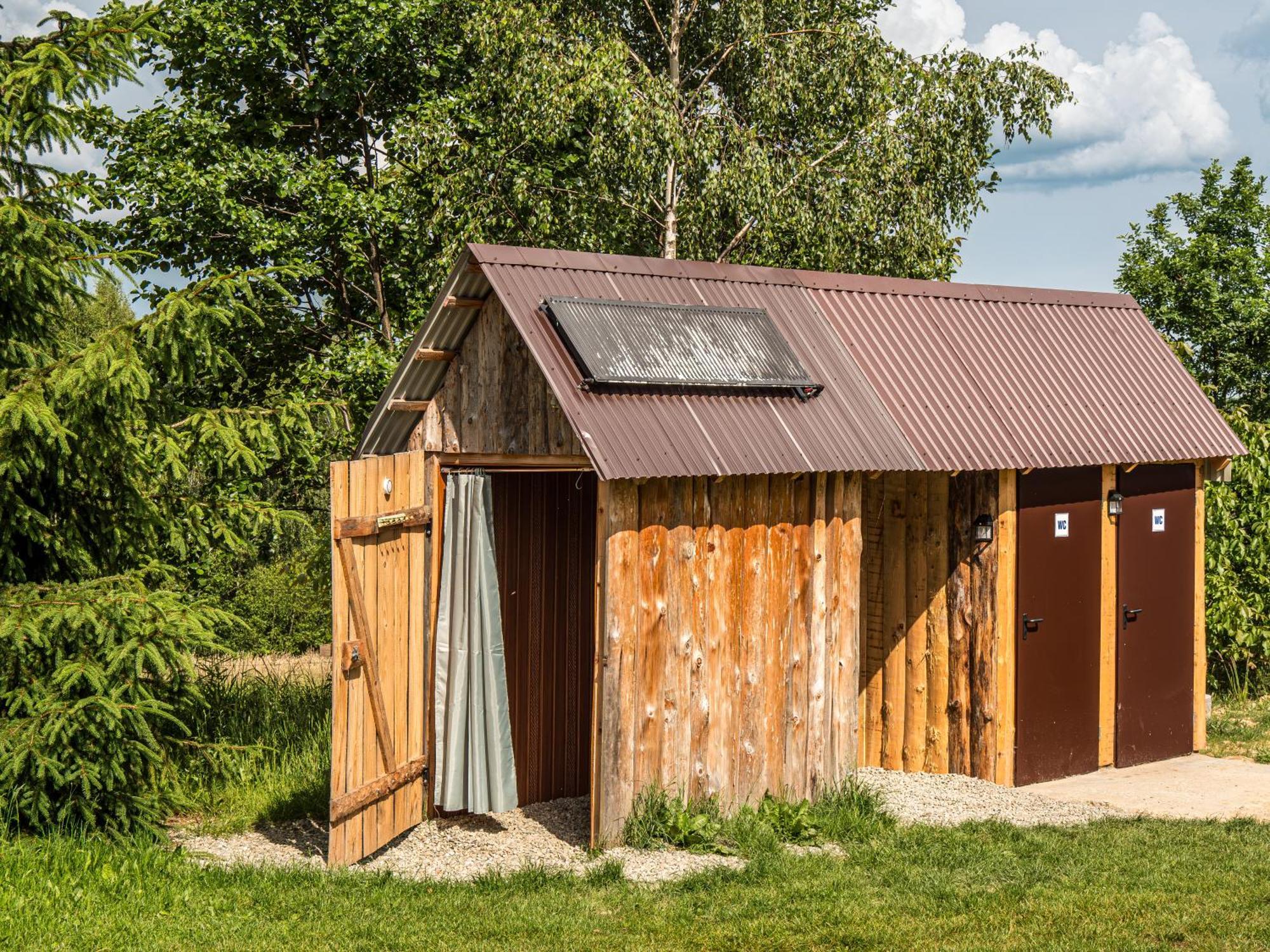 Отель Fort Wapiti Zalasowa Экстерьер фото